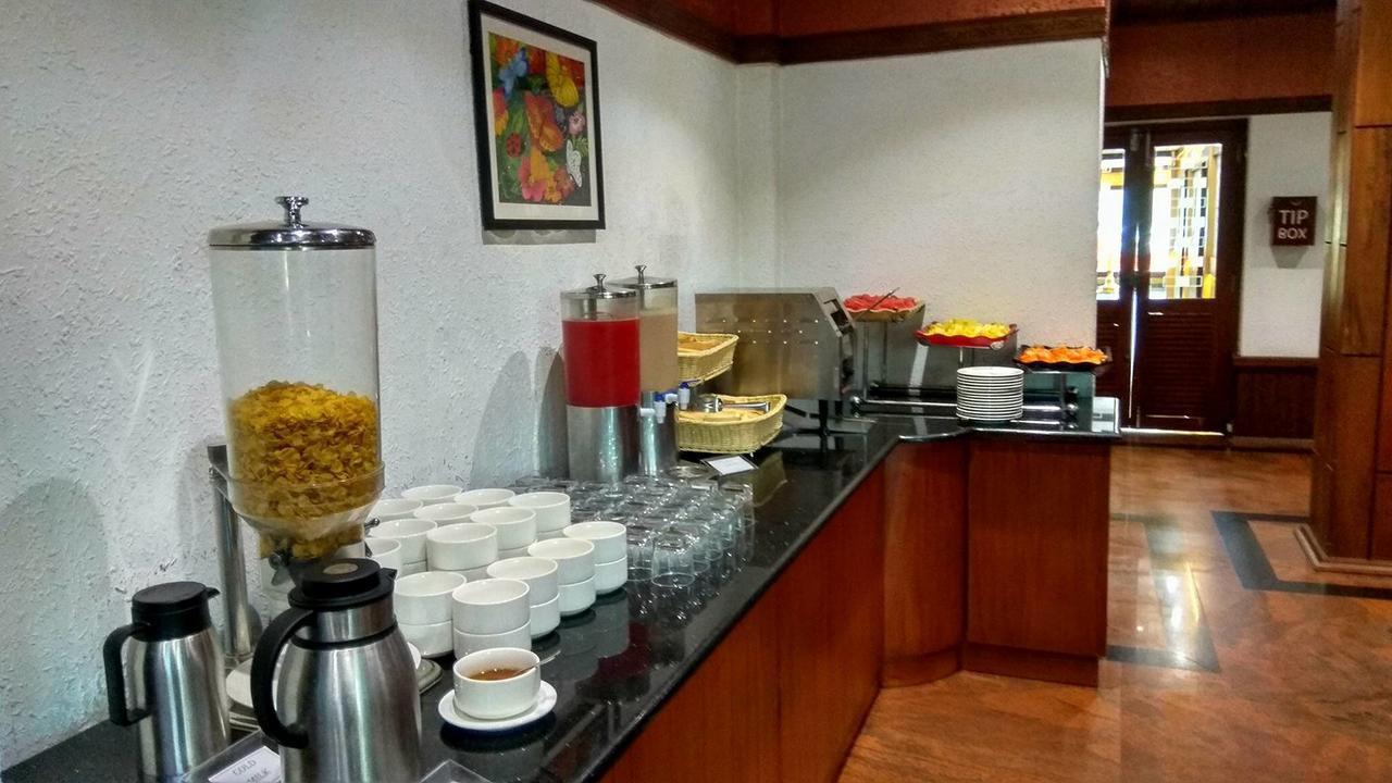 Elysium Garden Hotel Munnar Kültér fotó